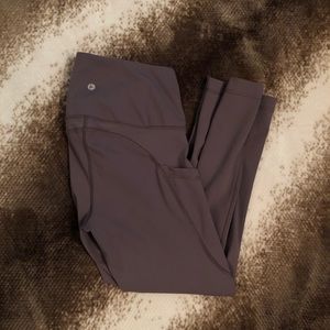 Purple leggings with pockets on each side